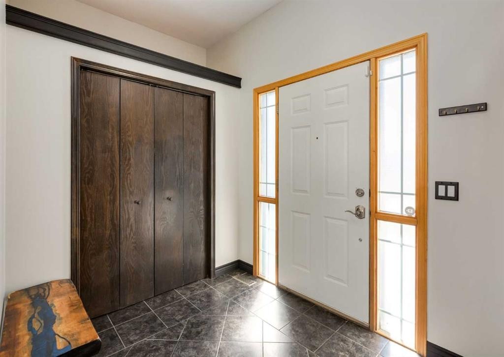 244 Stonegate Close Nw, Airdrie, AB - Indoor Photo Showing Other Room