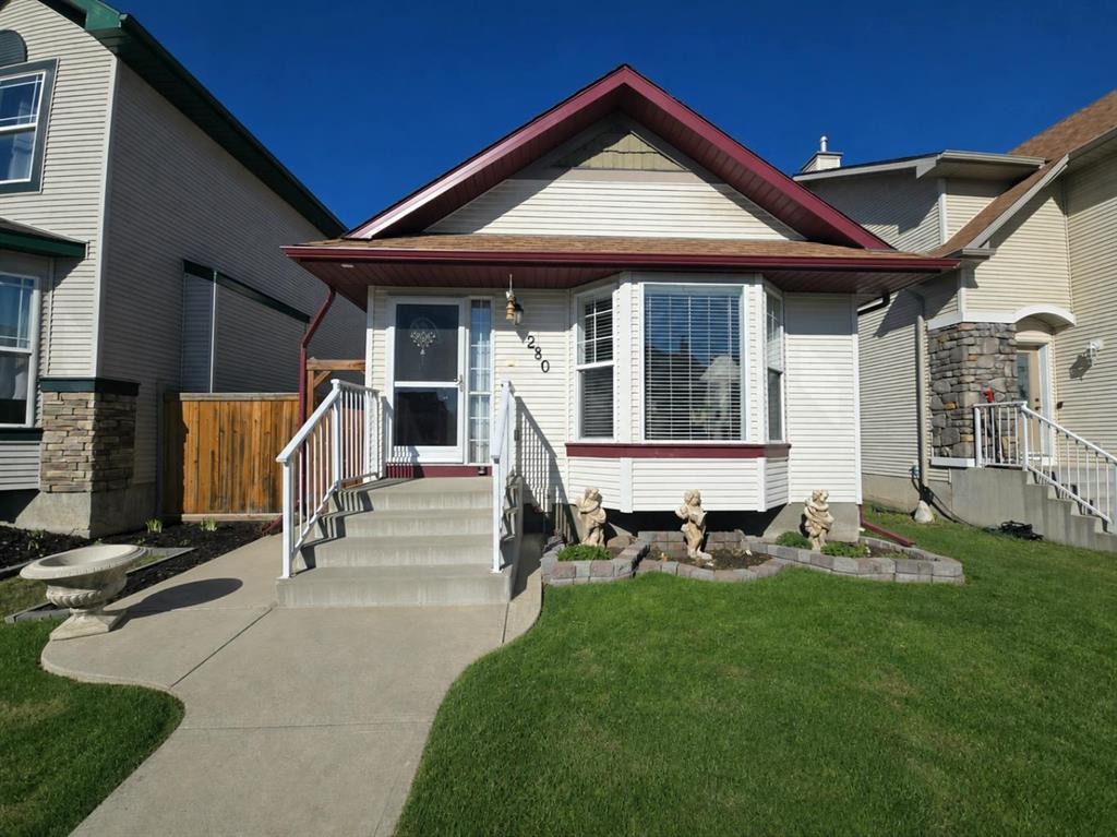 280 Cramond Close Se, Calgary, AB - Outdoor