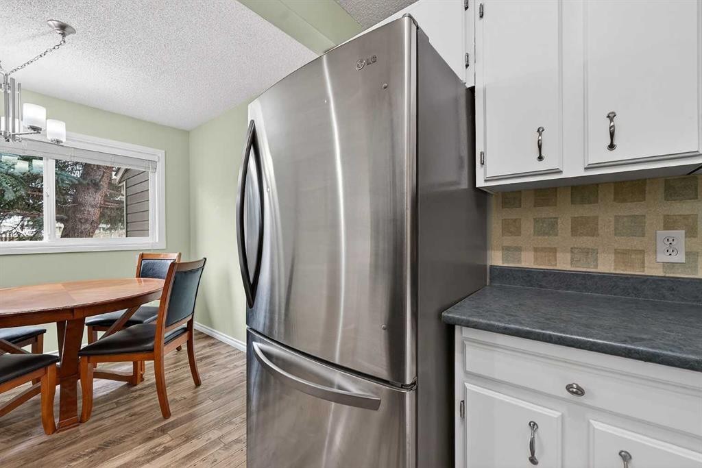 7-14736 Deerfield, Calgary, AB - Indoor
