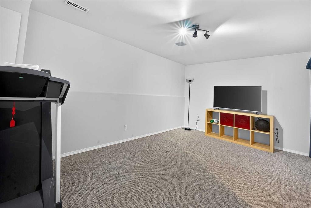 7-14736 Deerfield, Calgary, AB - Indoor Photo Showing Other Room