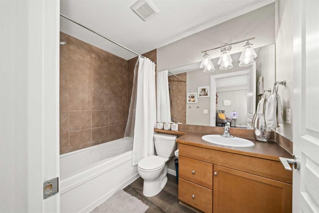 111-52 Cranfield Link Se, Calgary, AB - Indoor Photo Showing Bathroom