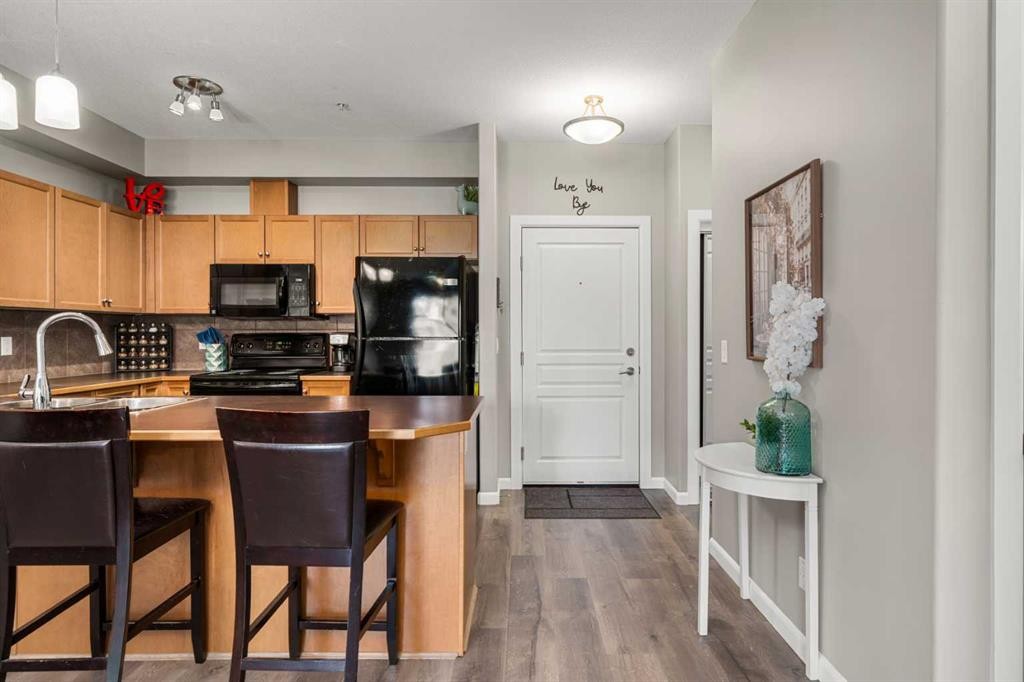 111-52 Cranfield Link Se, Calgary, AB - Indoor Photo Showing Kitchen