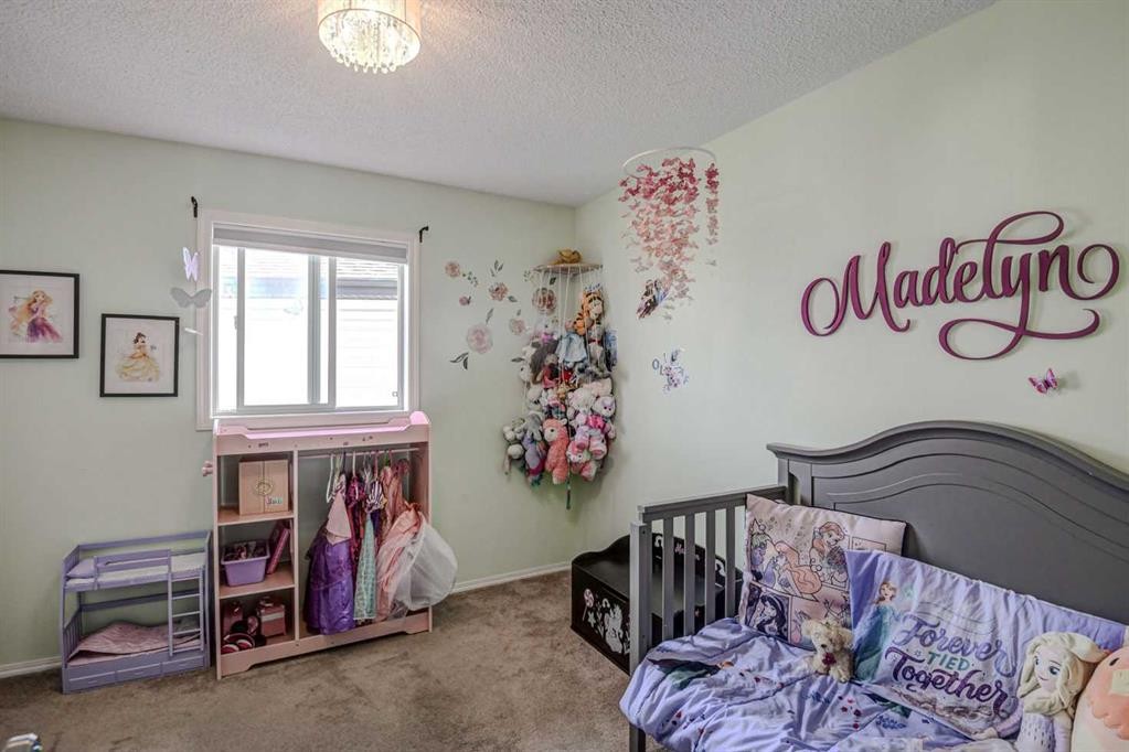 181 Citadel Ridge Close Nw, Calgary, AB - Indoor Photo Showing Bedroom