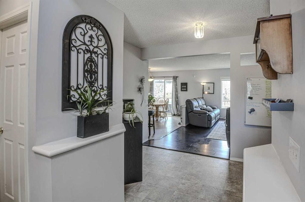 181 Citadel Ridge Close Nw, Calgary, AB - Indoor Photo Showing Other Room