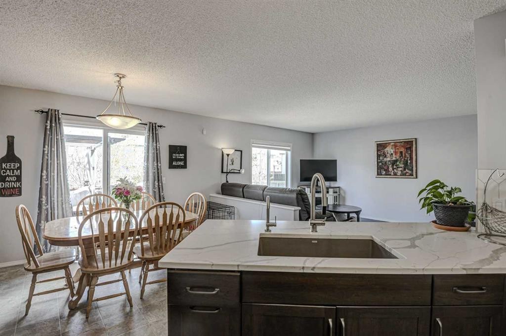 181 Citadel Ridge Close Nw, Calgary, AB - Indoor Photo Showing Dining Room