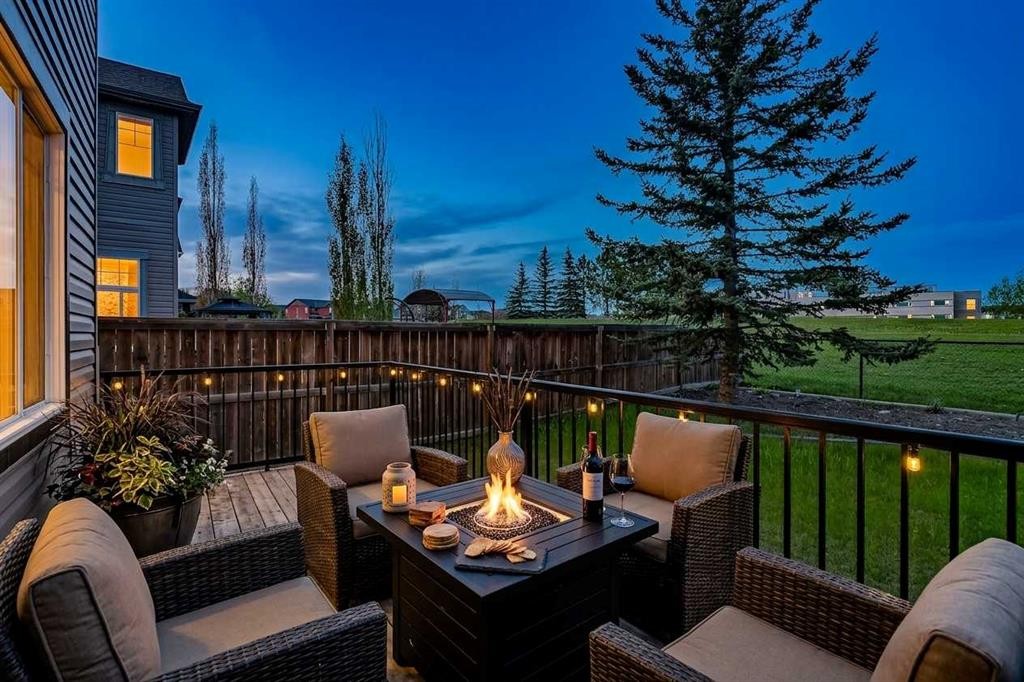 32 Evanspark Circle Nw, Calgary, AB - Outdoor