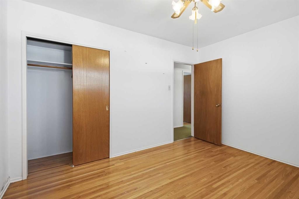 120 Glenpatrick Drive Sw, Calgary, AB - Indoor Photo Showing Other Room