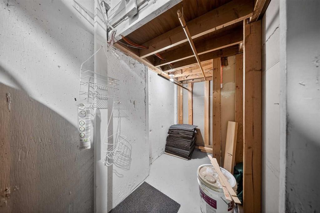 520 43 Street Se, Calgary, AB - Indoor