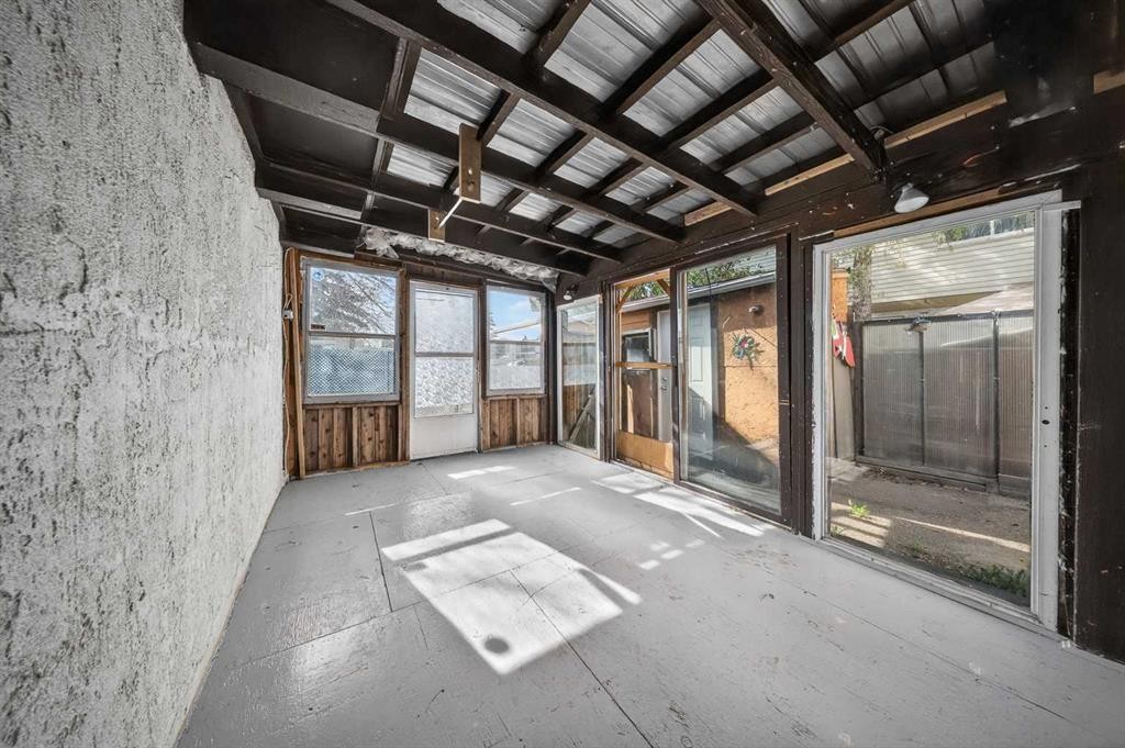 520 43 Street Se, Calgary, AB - Outdoor With Exterior