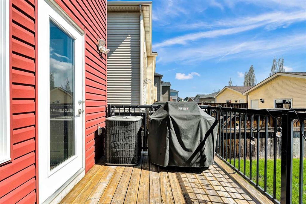 10 Autumn Green Se, Calgary, AB - Outdoor With Exterior