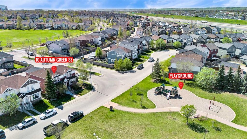10 Autumn Green Se, Calgary, AB - Outdoor With View