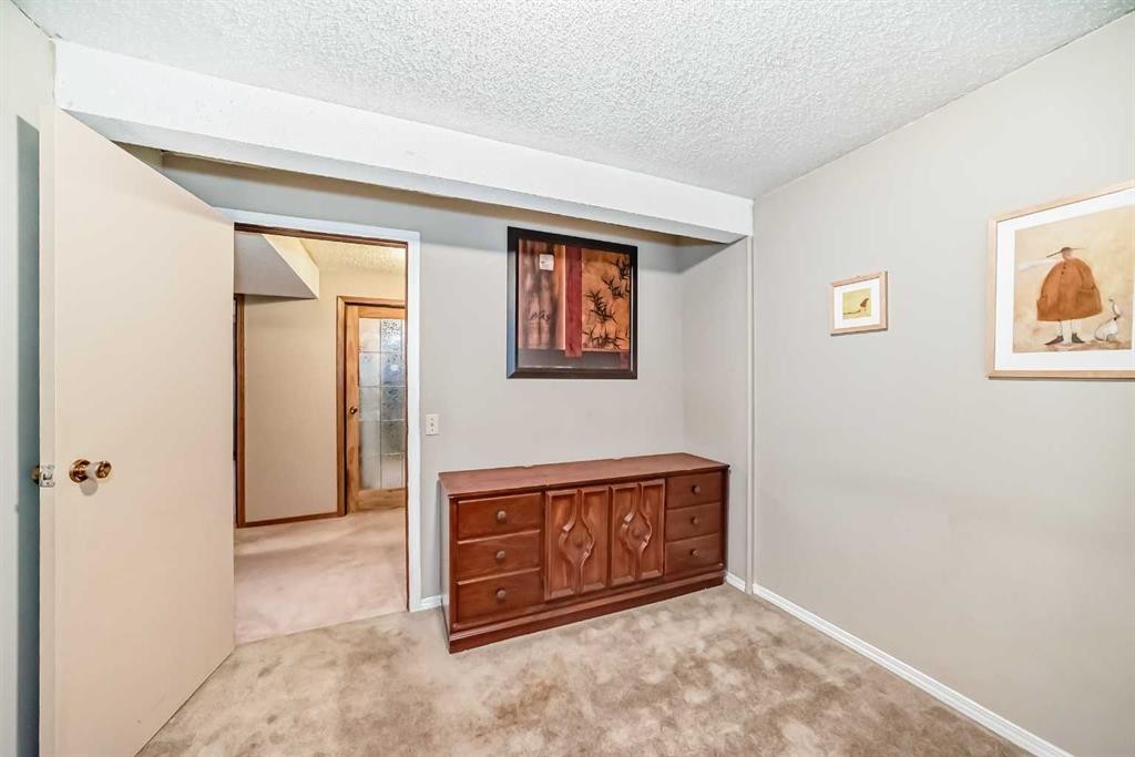 308 Cannington Place Sw, Calgary, AB - Indoor Photo Showing Other Room