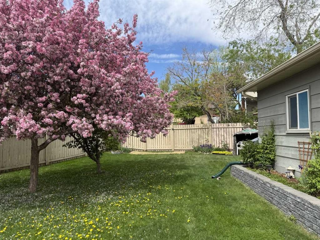 308 Cannington Place Sw, Calgary, AB - Outdoor