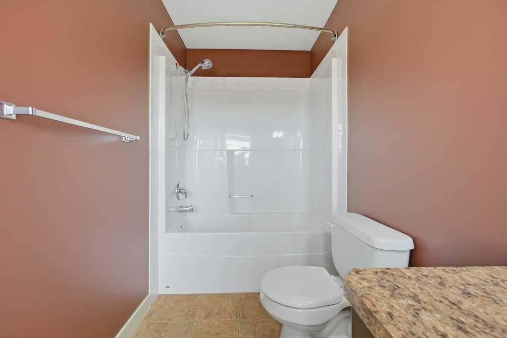 320 Rainbow Falls Drive, Chestermere, AB - Indoor Photo Showing Bathroom