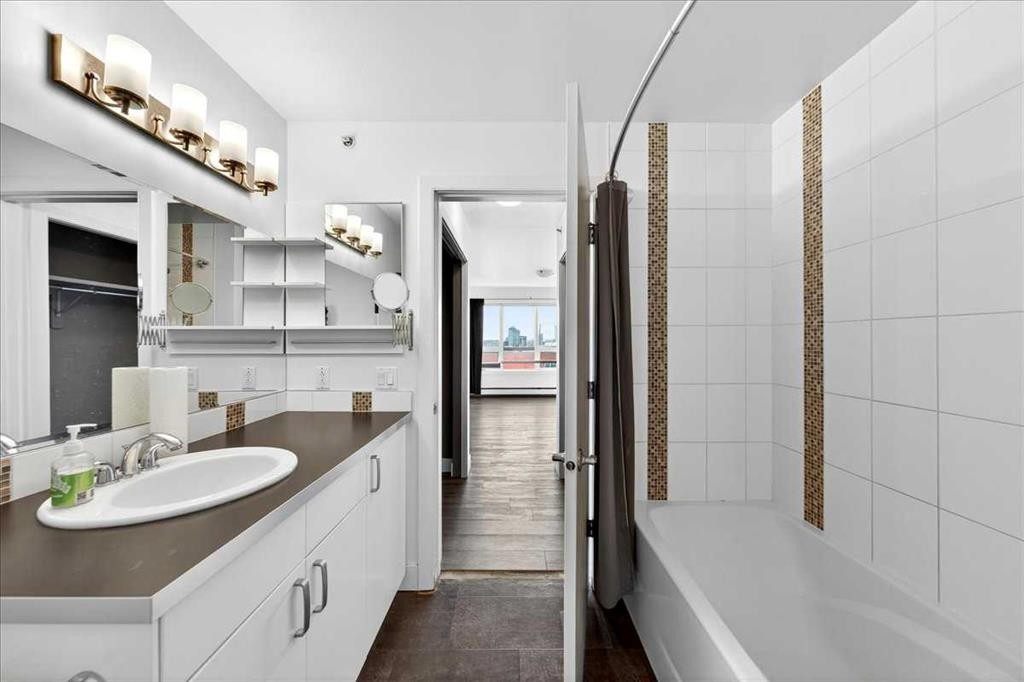 404-603 7 Avenue Ne, Calgary, AB - Indoor Photo Showing Bathroom