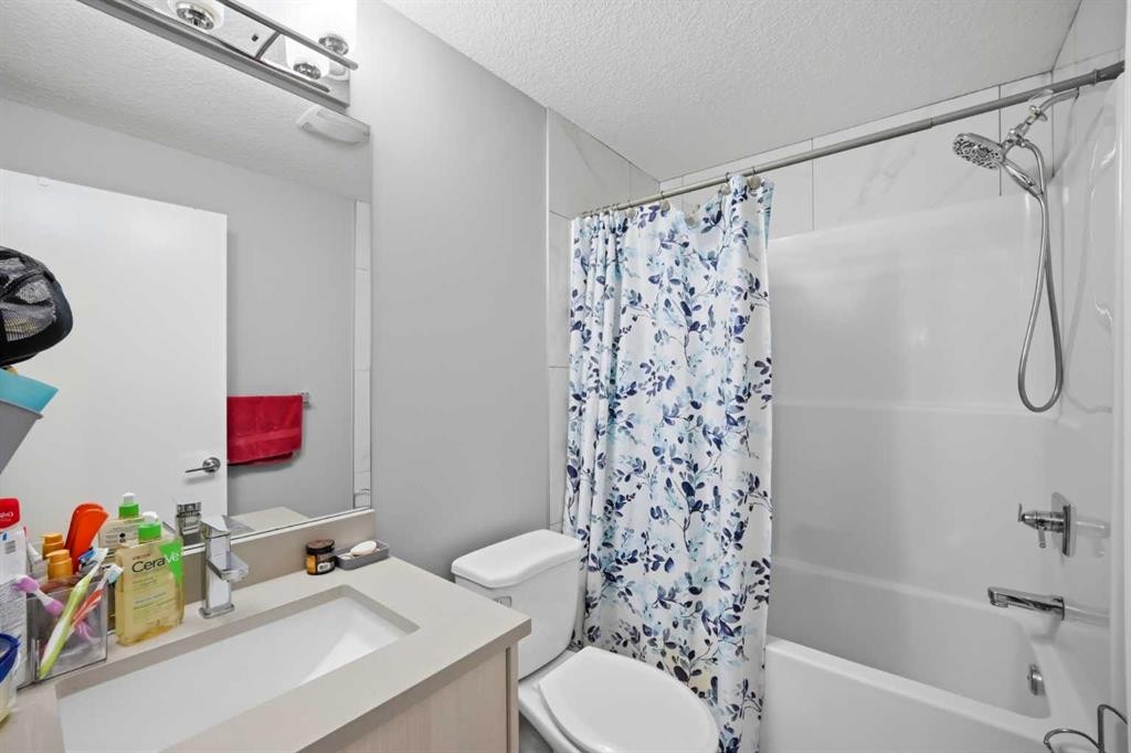 668 Cornerstone Boulevard Ne, Calgary, AB - Indoor Photo Showing Bathroom