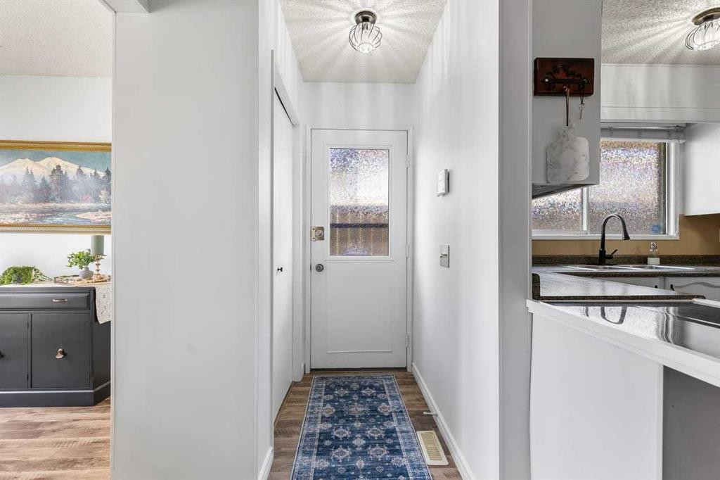 28 Beddington Crescent Ne, Calgary, AB - Indoor