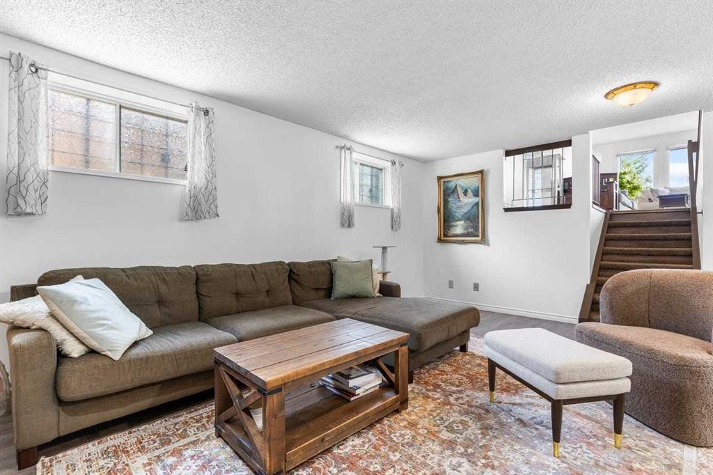 28 Beddington Crescent Ne, Calgary, AB - Indoor Photo Showing Living Room