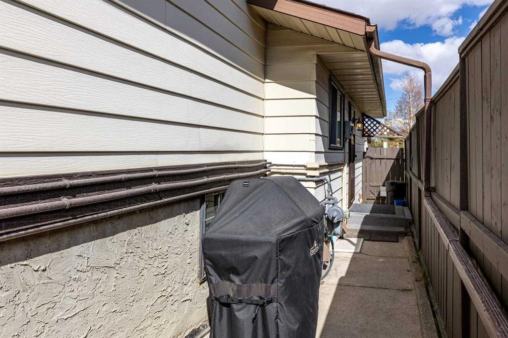 28 Beddington Crescent Ne, Calgary, AB - Outdoor With Exterior