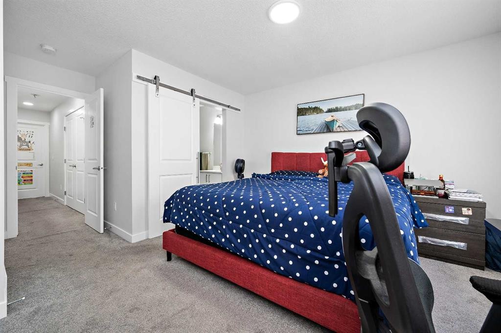 904-95 Skyview Close Ne, Calgary, AB - Indoor Photo Showing Bedroom
