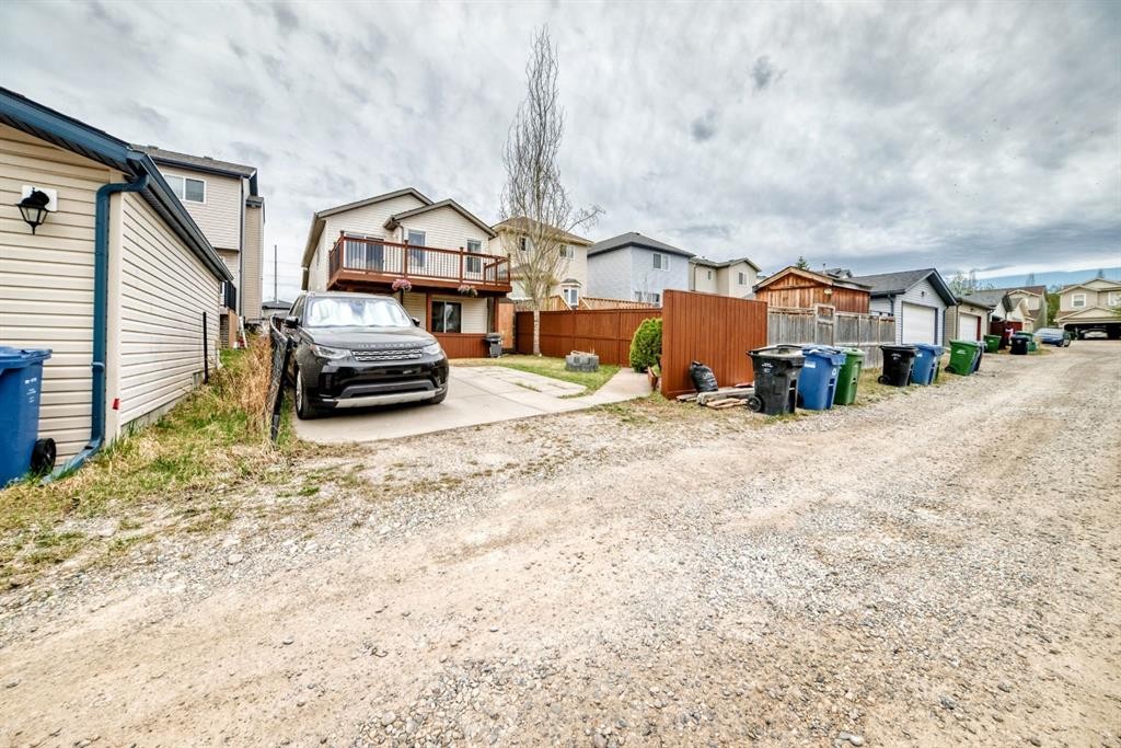 92 Everstone Rise Sw, Calgary, AB - Outdoor