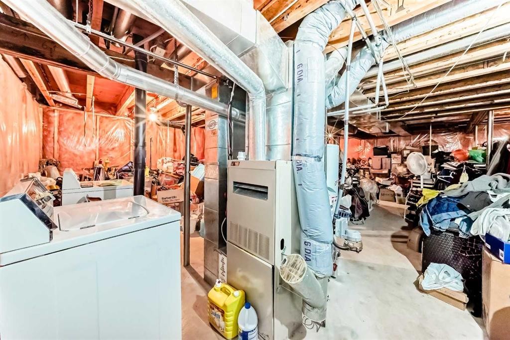 952 Applewood Drive Se, Calgary, AB - Indoor