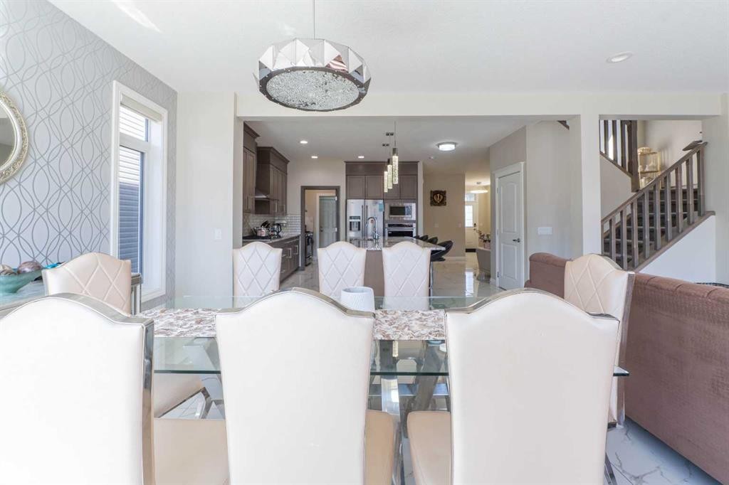 19 Red Sky Gardens Ne, Calgary, AB - Indoor