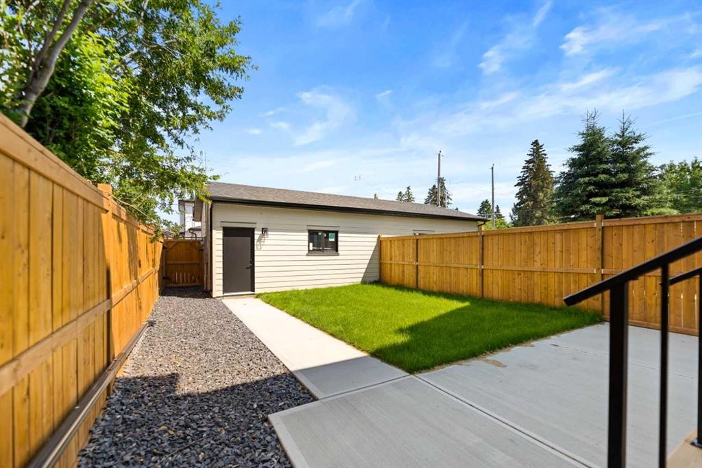 4608 81 Street Nw, Calgary, AB - Outdoor