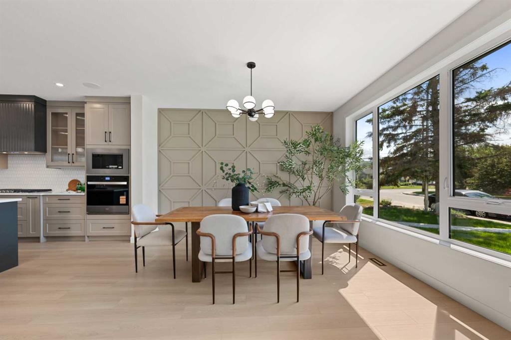 4608 81 Street Nw, Calgary, AB - Indoor