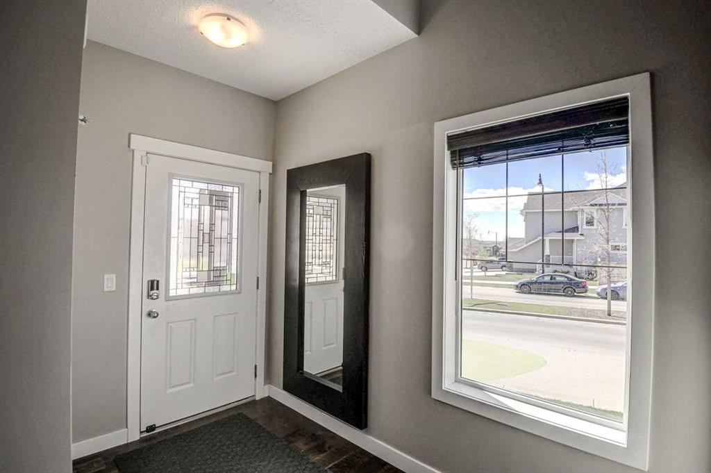 29 Drake Landing Loop, Okotoks, AB - Indoor Photo Showing Other Room