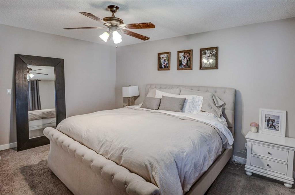 29 Drake Landing Loop, Okotoks, AB - Indoor Photo Showing Bedroom