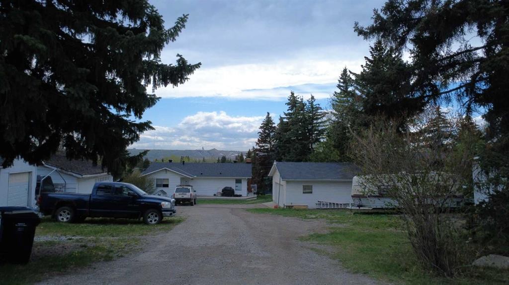 6003 Baroc Road Nw, Calgary, AB - Outdoor
