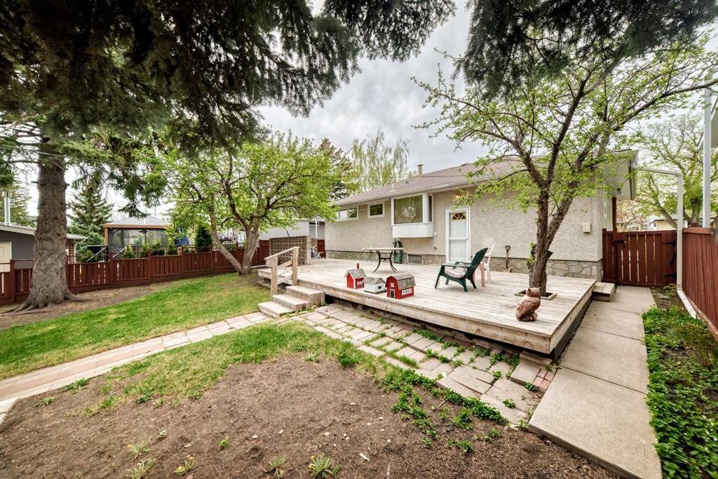 3132 48 Street Sw, Calgary, AB - Outdoor With Deck Patio Veranda