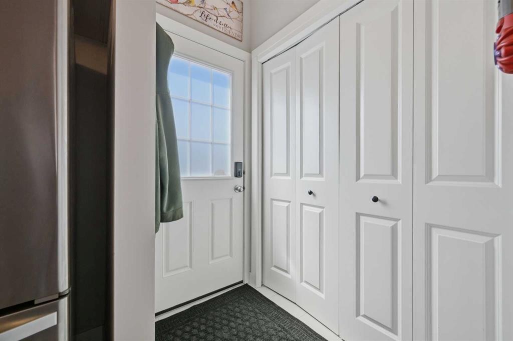 341 Midtown Gate Sw, Airdrie, AB - Indoor Photo Showing Other Room
