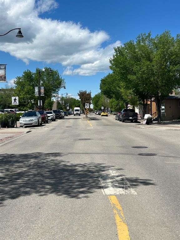 18 Maple Street, Okotoks, AB