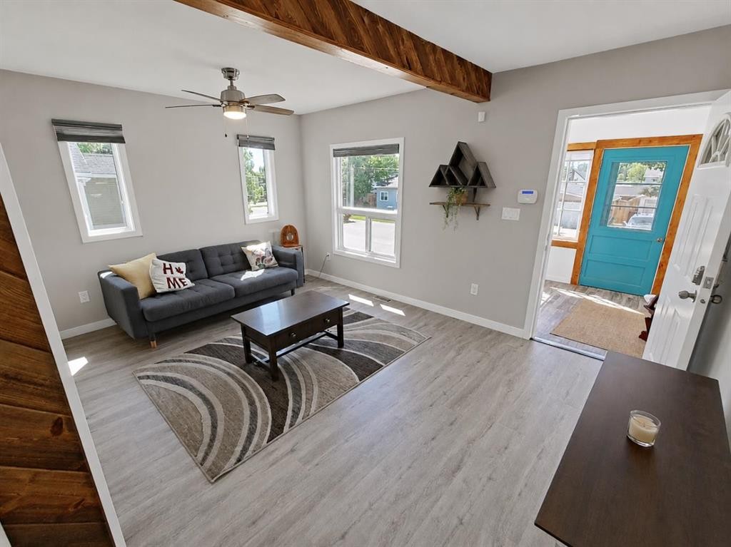 18 Maple Street, Okotoks, AB
