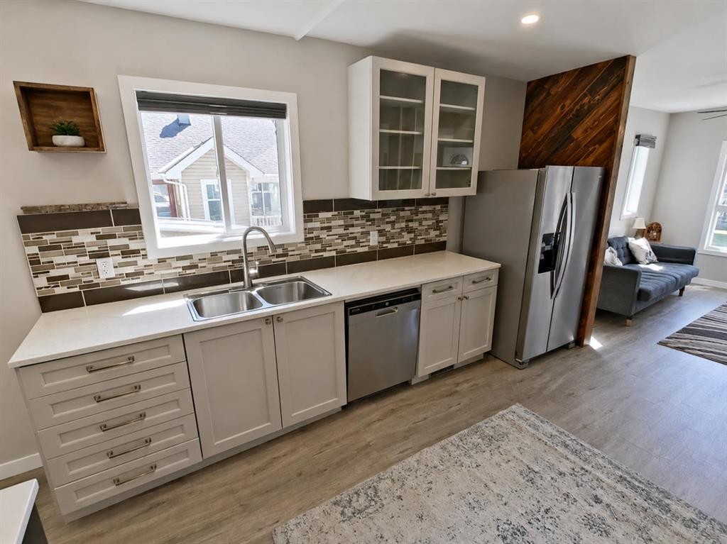 18 Maple Street, Okotoks, AB