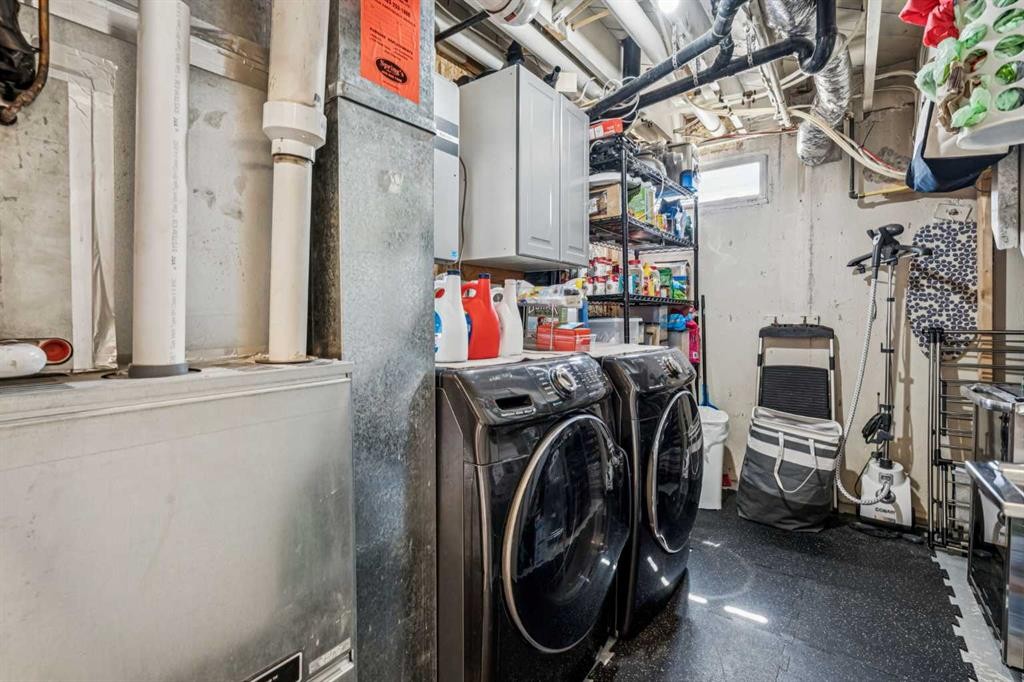 2219 Munro Drive Ne, Calgary, AB - Indoor Photo Showing Laundry Room