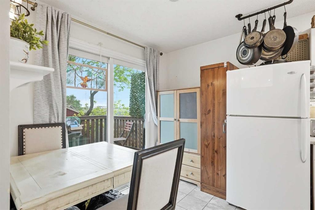 108 Doverglen Crescent Se, Calgary, AB