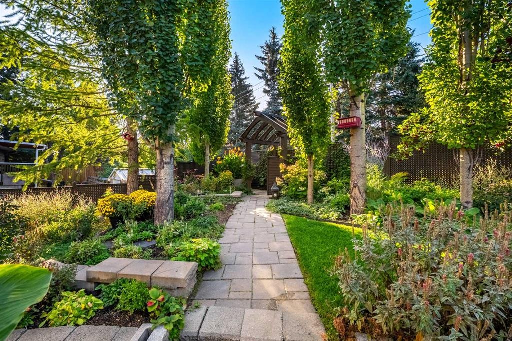 855 Oakside Circle Sw, Calgary, AB