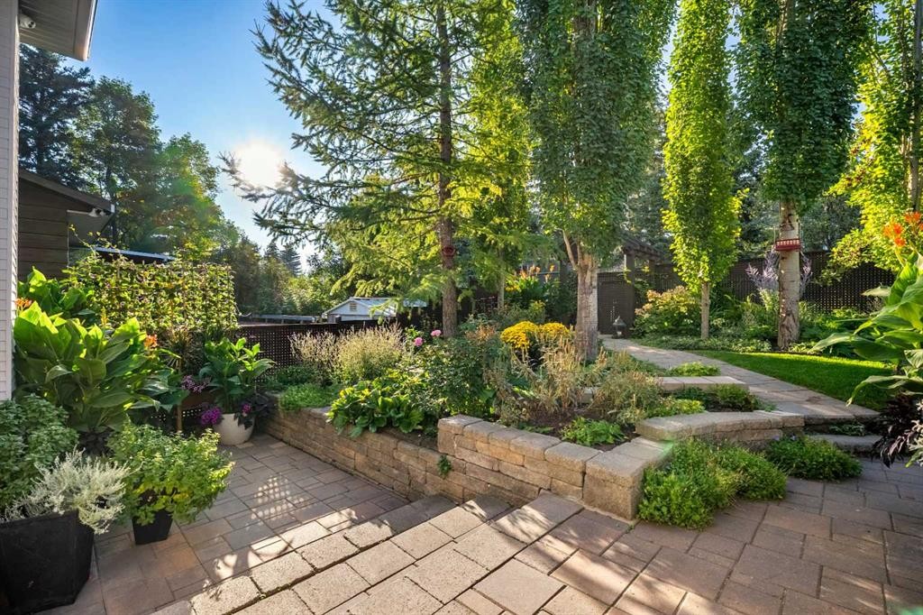 855 Oakside Circle Sw, Calgary, AB