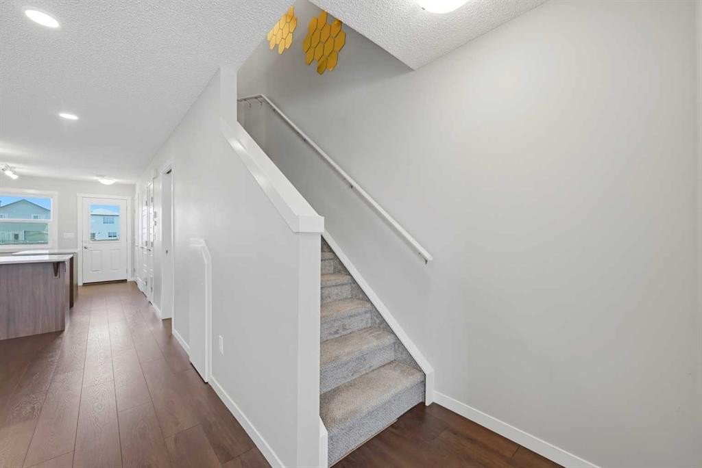 1322-7451 Falconridge Boulevard Ne, Calgary, AB - Indoor Photo Showing Other Room
