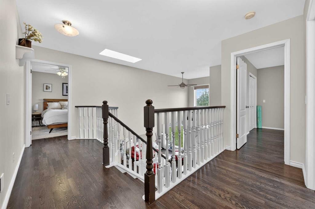 217 Mountain Park Drive Se, Calgary, AB - Indoor Photo Showing Other Room