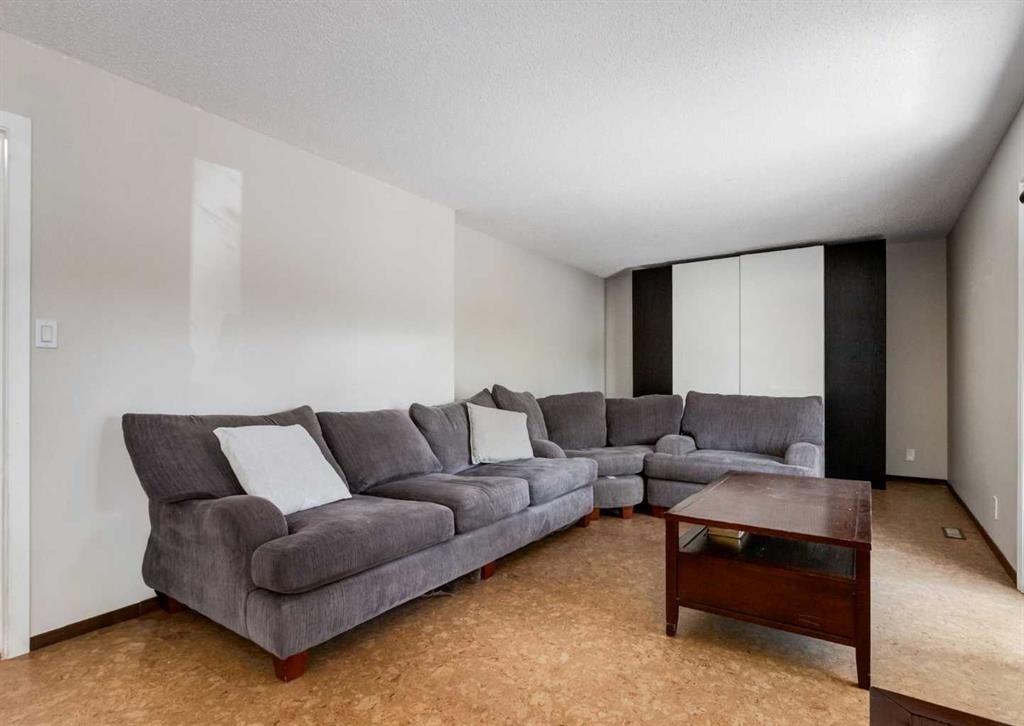 119 Prominence Heights Sw, Calgary, AB