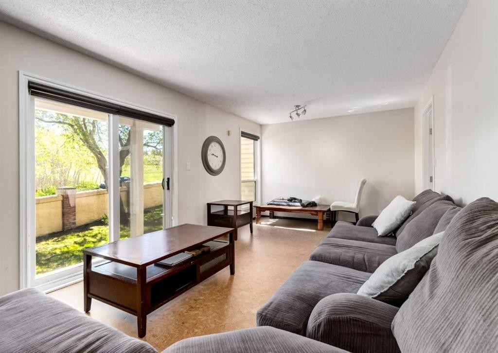 119 Prominence Heights Sw, Calgary, AB