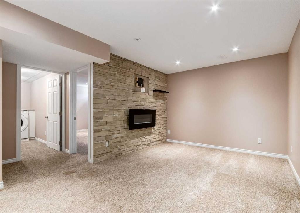 119 Prominence Heights Sw, Calgary, AB
