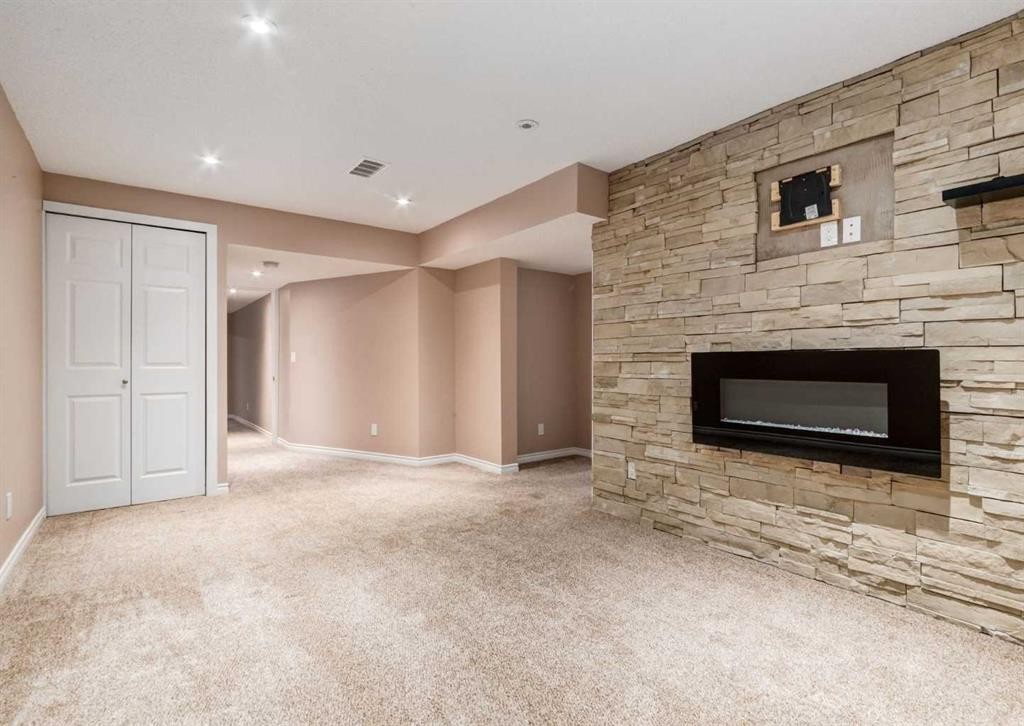 119 Prominence Heights Sw, Calgary, AB