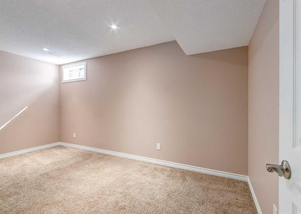 119 Prominence Heights Sw, Calgary, AB