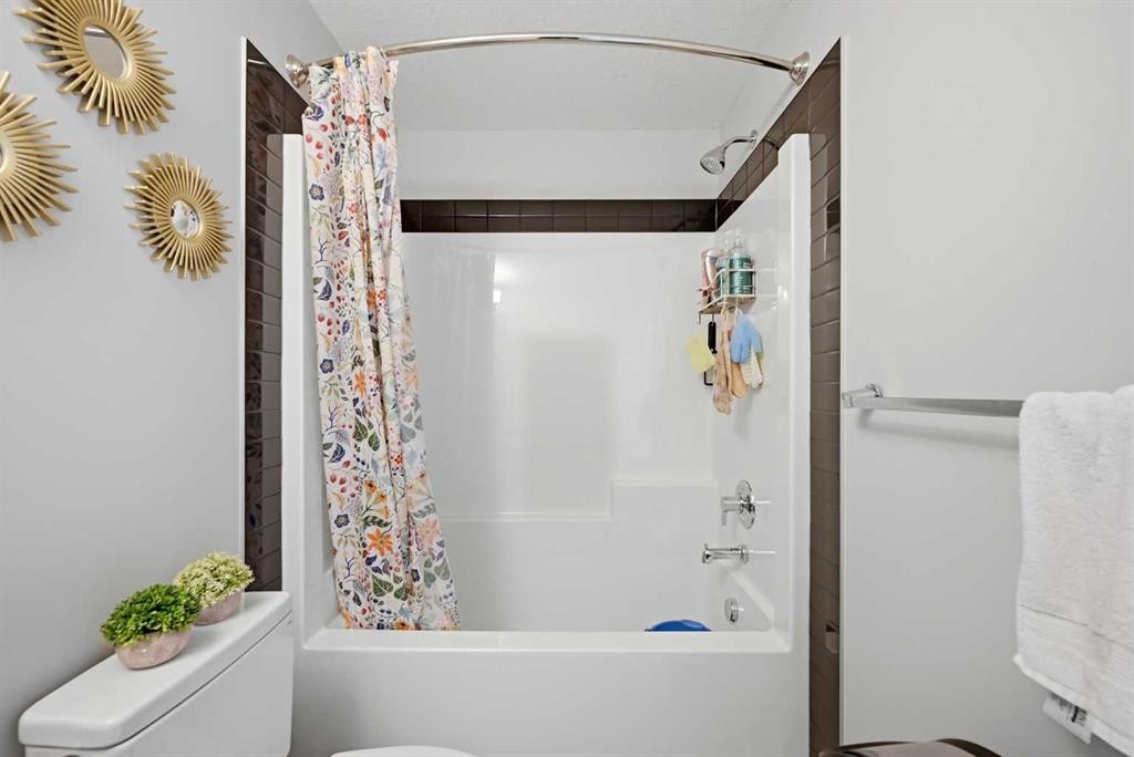 4065 Cornerstone Boulevard Ne, Calgary, AB - Indoor Photo Showing Bathroom