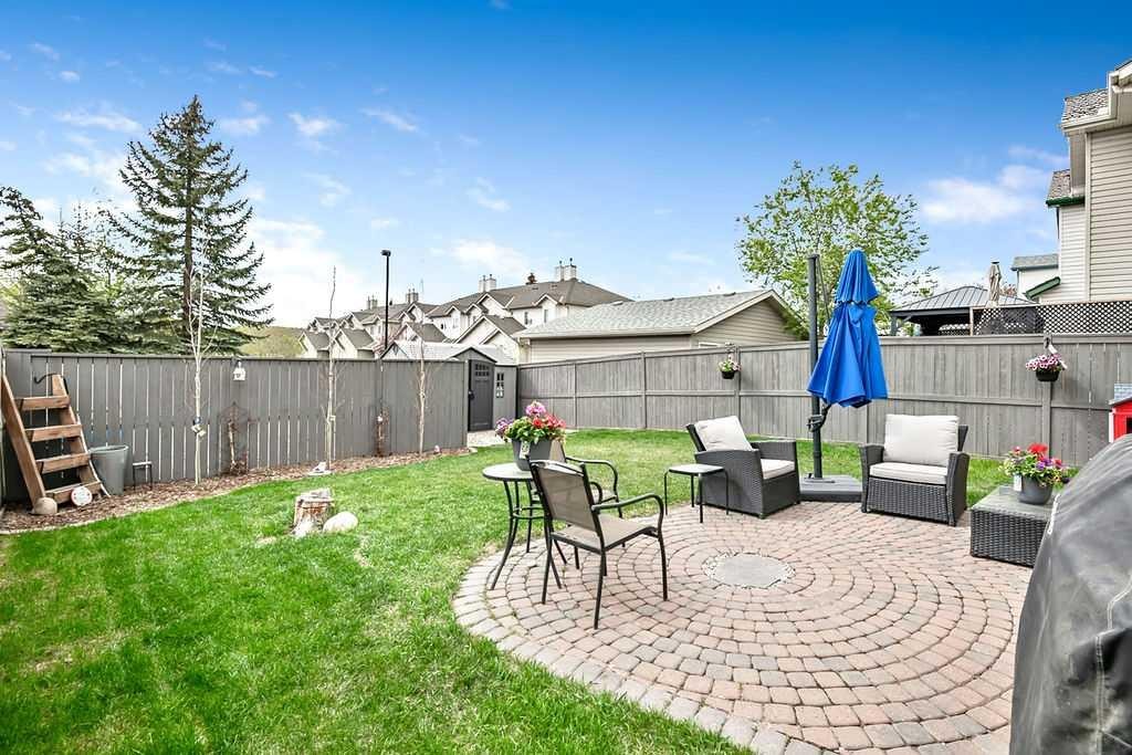 56 Mt Aberdeen Close Se, Calgary, AB - Outdoor